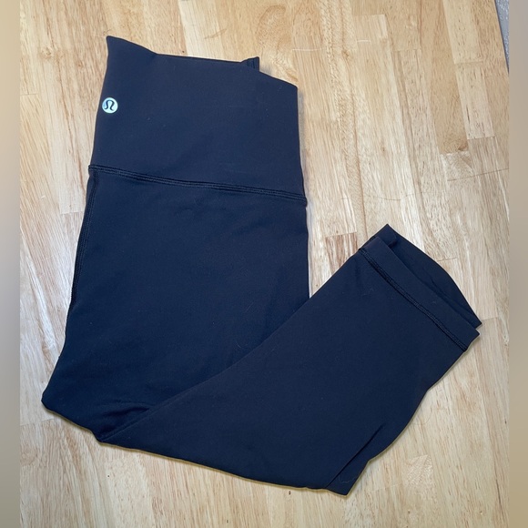 lululemon athletica Pants - Lululemon Half Length Leggings Size 10